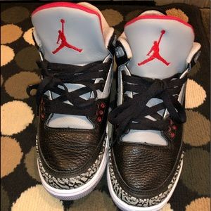 Air Jordan 3 Retro (black cement)